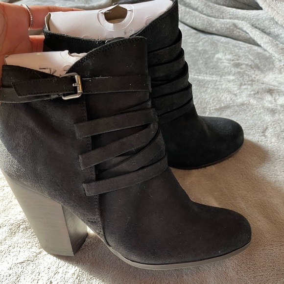 Brand new booties - Picture 2 of 2